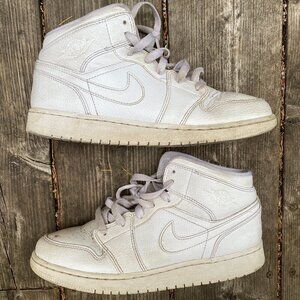 Nike Air Jordan 1 Mid Triple White Size 6.5
